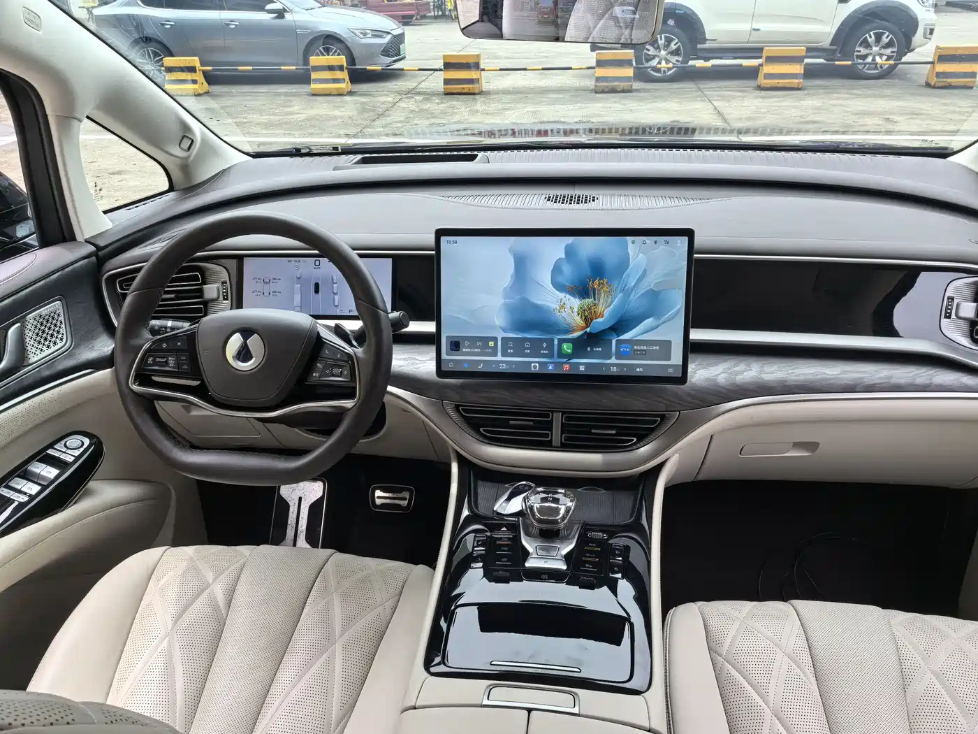 Denza D9 2025 DM-i Smart Drive Edition 1020 AWD Prestige фото 10