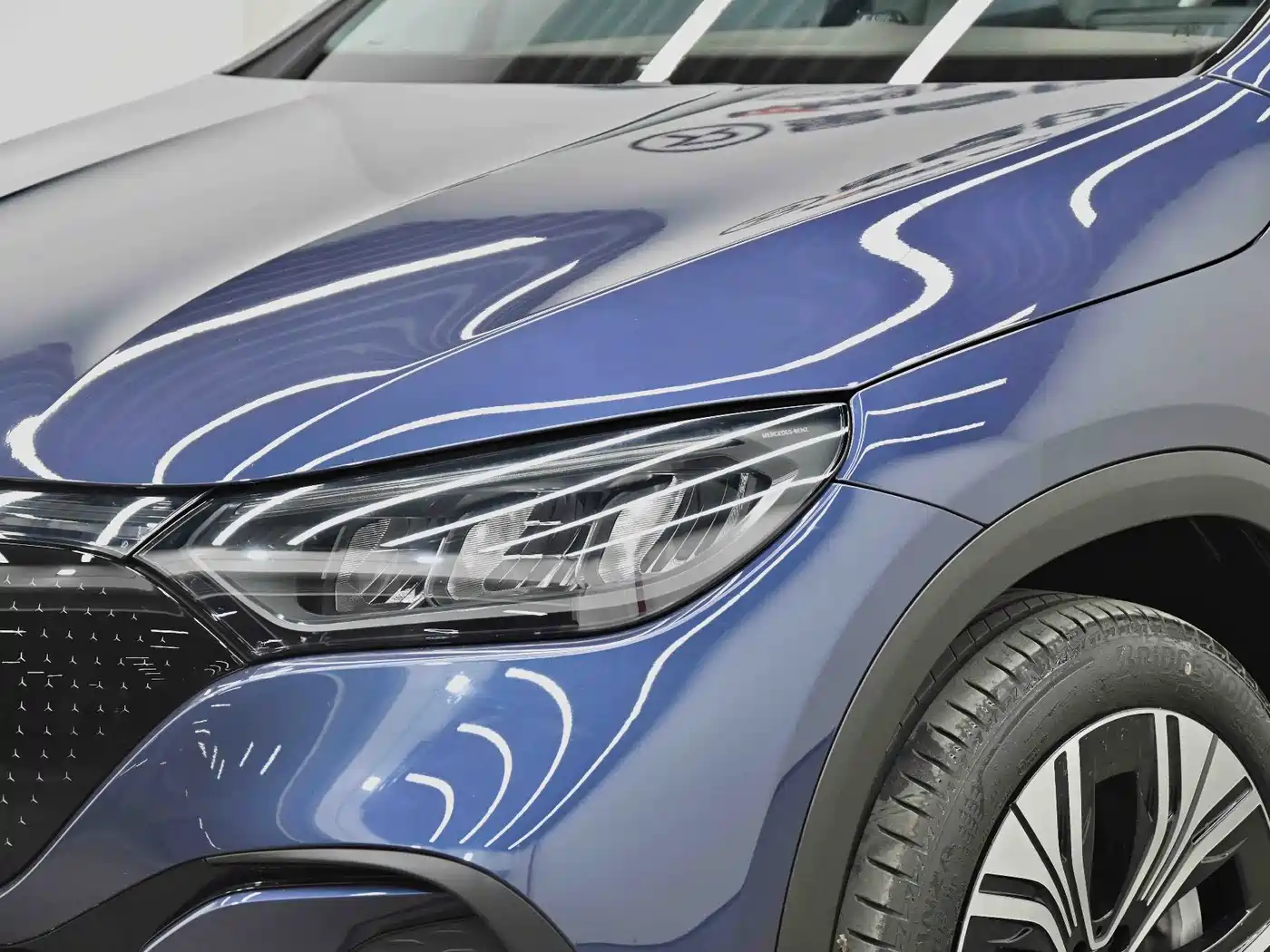 MERCEDES-BENZ EQE SUV