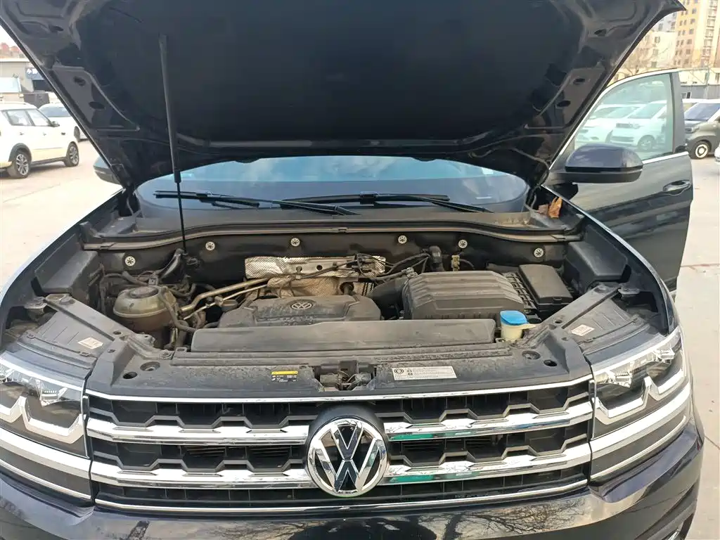 VOLKSWAGEN TOURANG