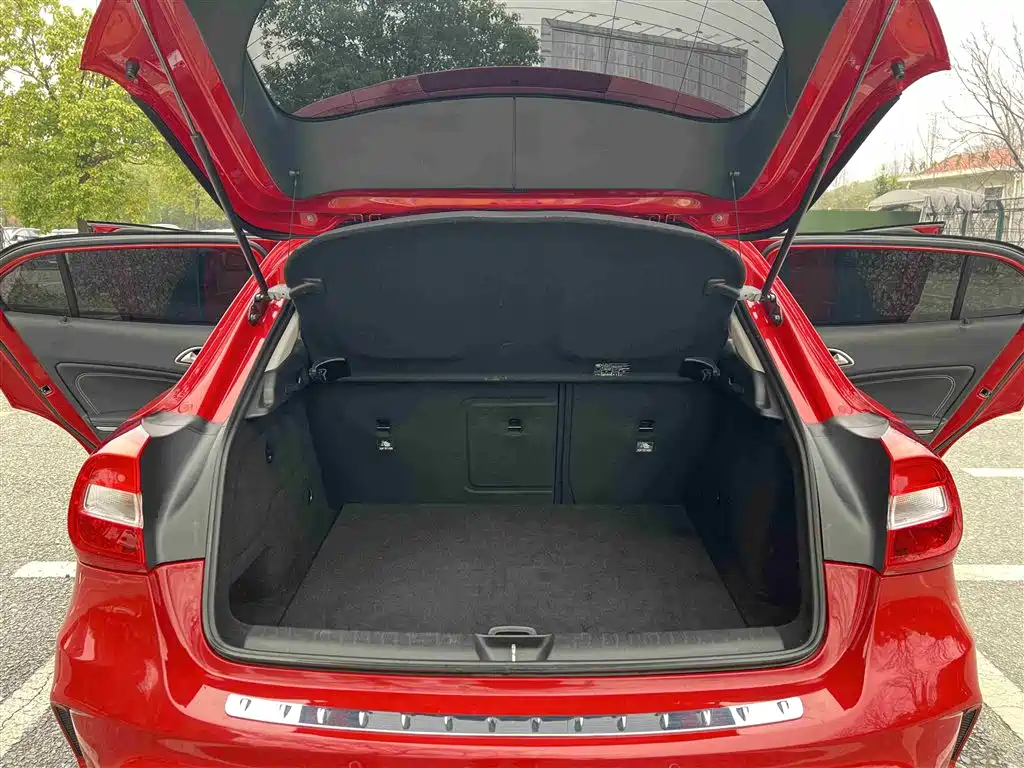 Mercedes-Benz GLA 2016 GLA 200 Dynamic фото 26