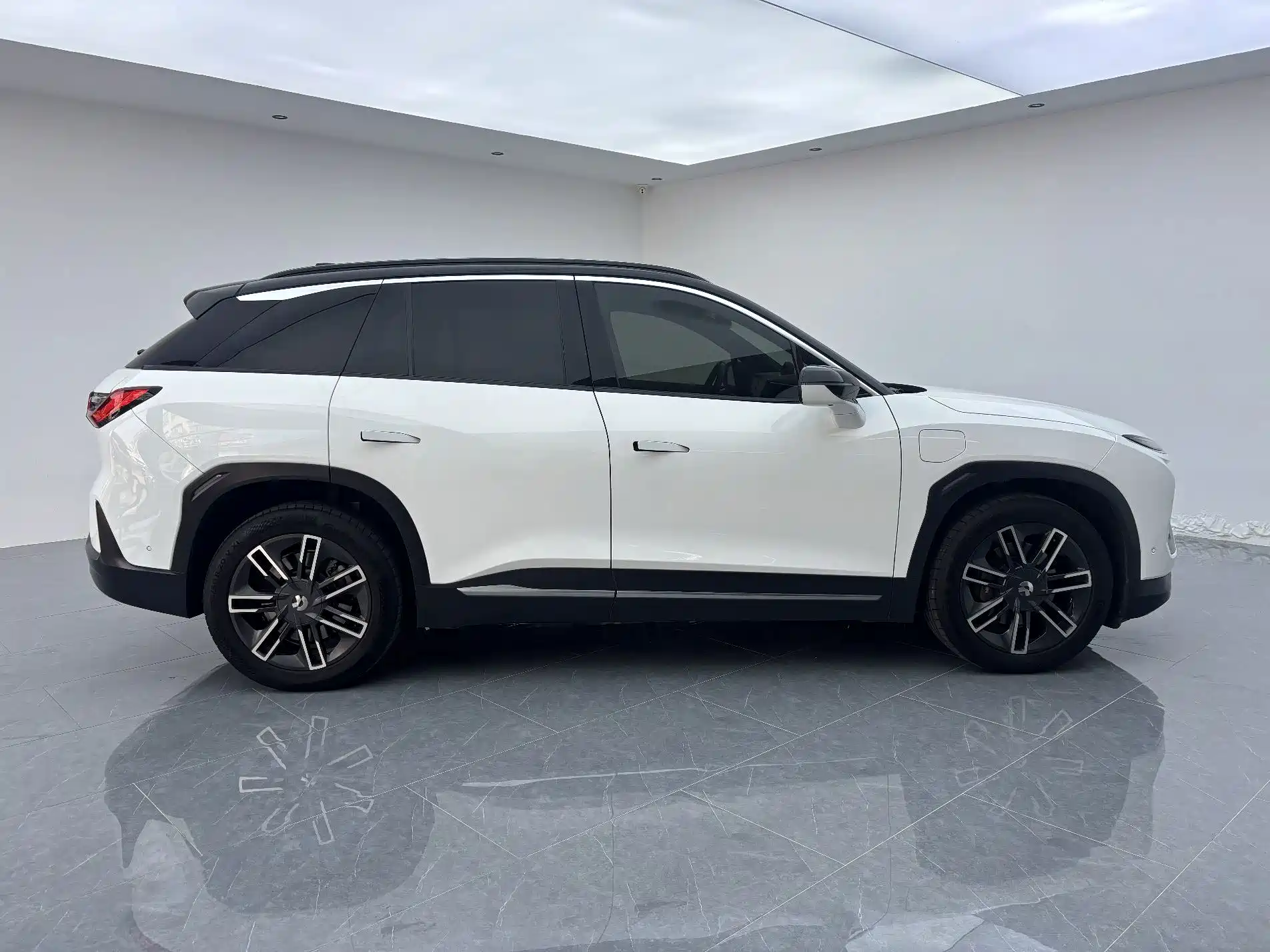 Фото 4 - NIO ES6