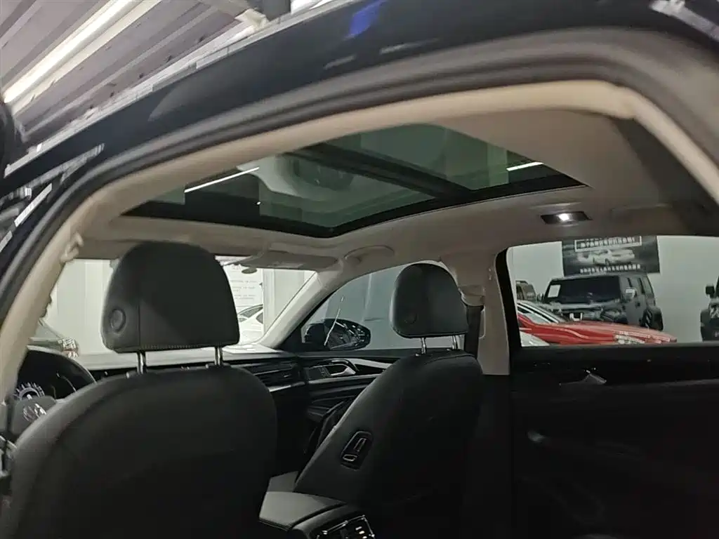 Volkswagen Passat New Energy 2022 Facelift 430PHEV Hybrid Elite Edition фото 18