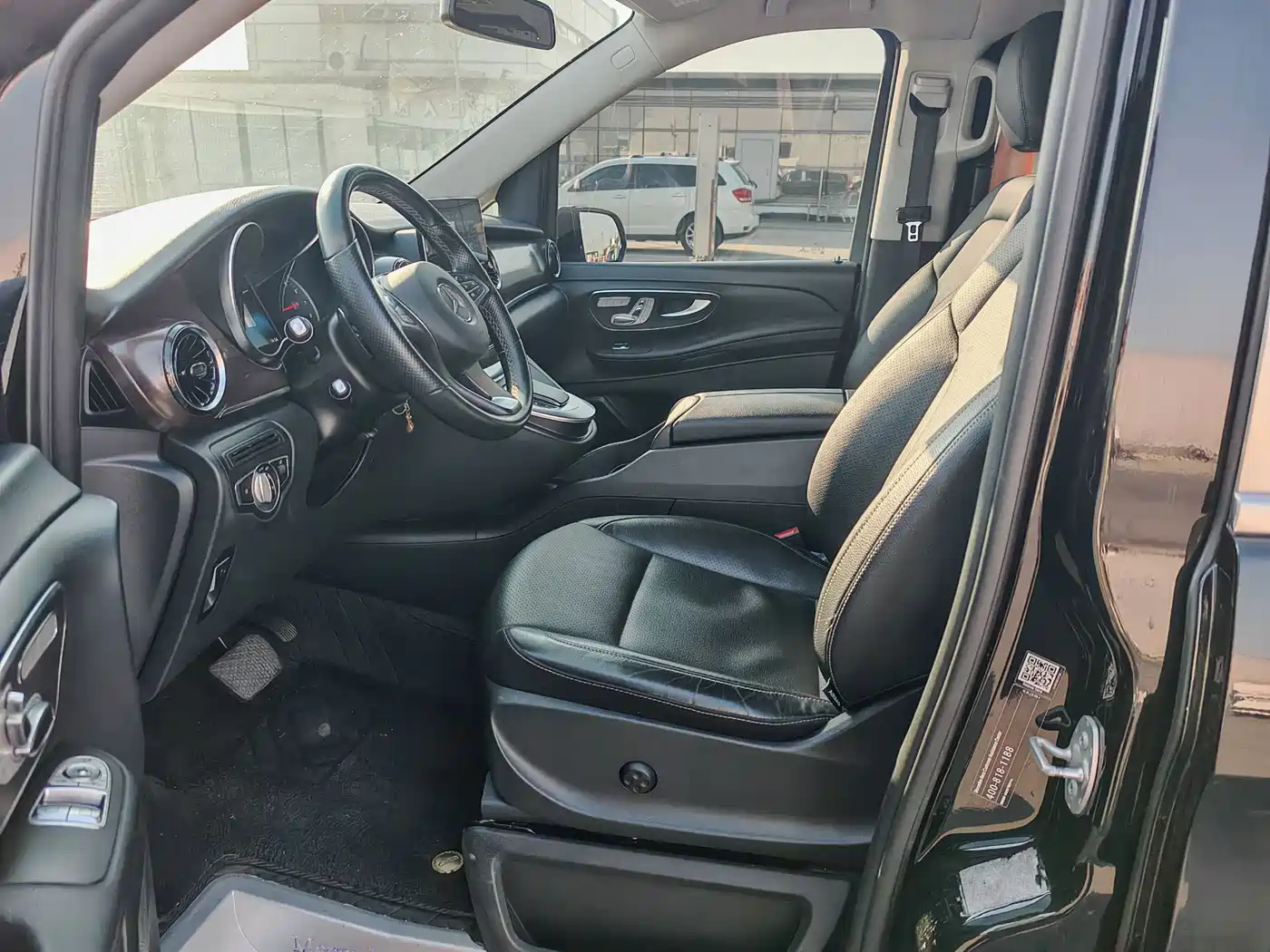 Mercedes-Benz V-Class 2021 V 260 Pilot Edition фото 21