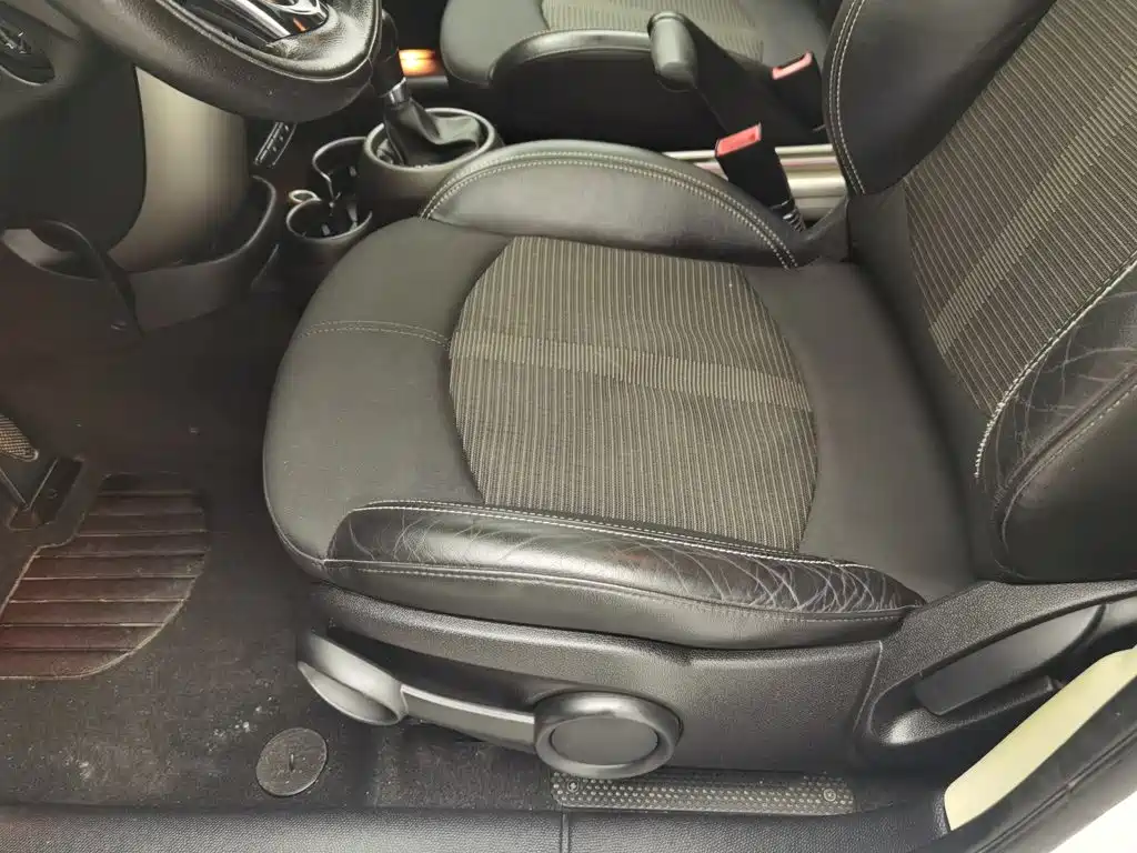 MINI COUNTRYMAN 2012 2011 1.6L COOPER Fun