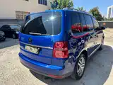 Photo 4 - Volkswagen Touran