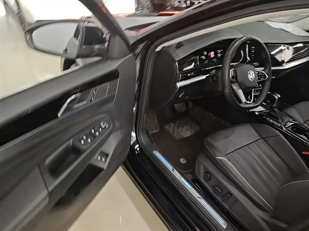 Volkswagen Passat New Energy 2022 Facelift 430PHEV Hybrid Elite Edition фото 16