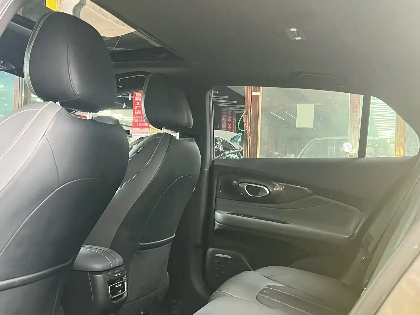 GAC Trumpchi Trumpchi Emkoo 2024 Model 270T DCT Shadow Leopard R-Style Edition фото 5
