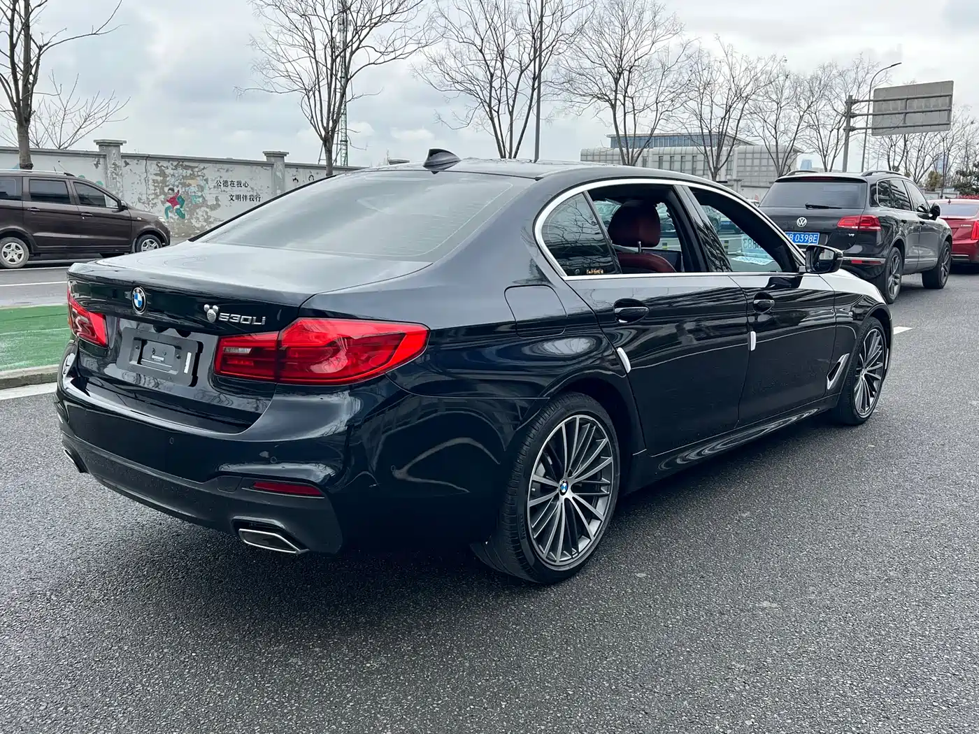 BMW 5 Series 2020 530Li Leading M Sport Package фото 17