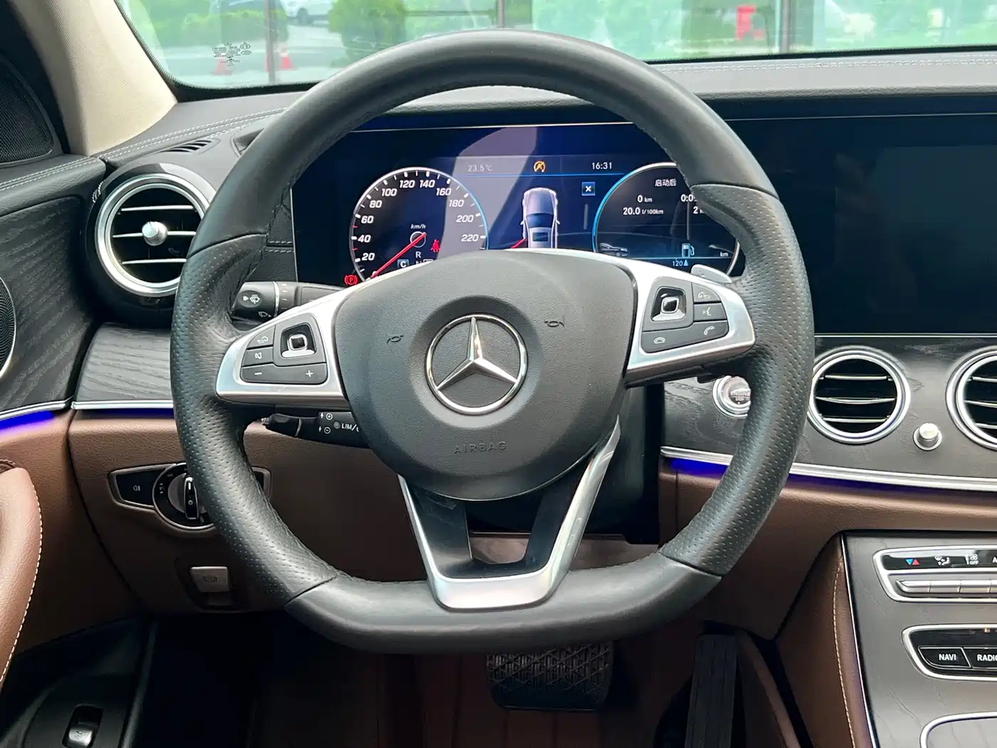 Mercedes-Benz E-Class 2018 E 300 L Luxury фото 9