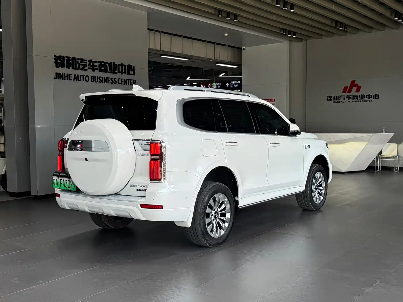 Tank 500 EV 2026 Hi4-T Smart Edition фото 5