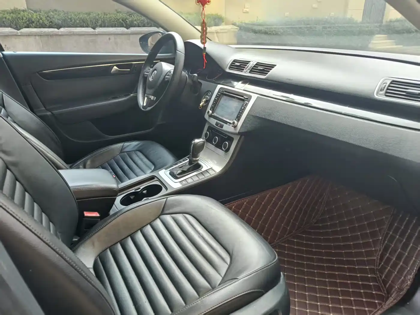 Volkswagen Magotan 2013 1.8TSI Luxury фото 11