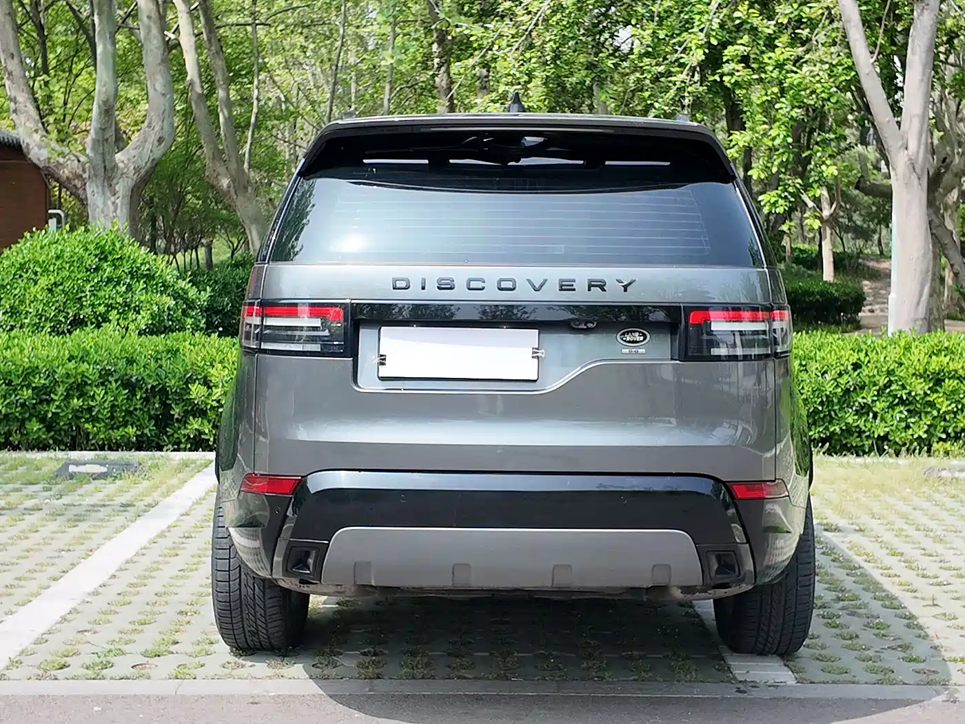 Land Rover Discovery 2018 3.0 SC V6 SE фото 14