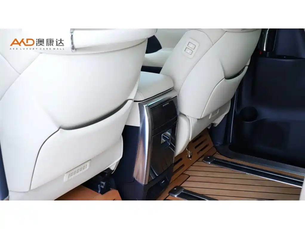 Toyota Vellfire 2020 Hybrid 2.5L Black Gold Limited Edition фото 10