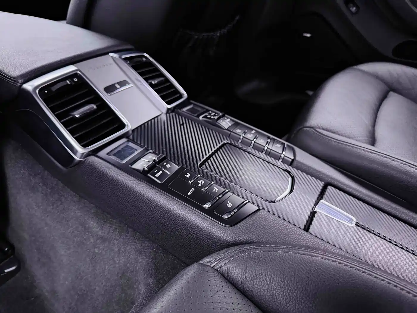 Porsche Panamera 2014 Panamera 3.0T фото 17