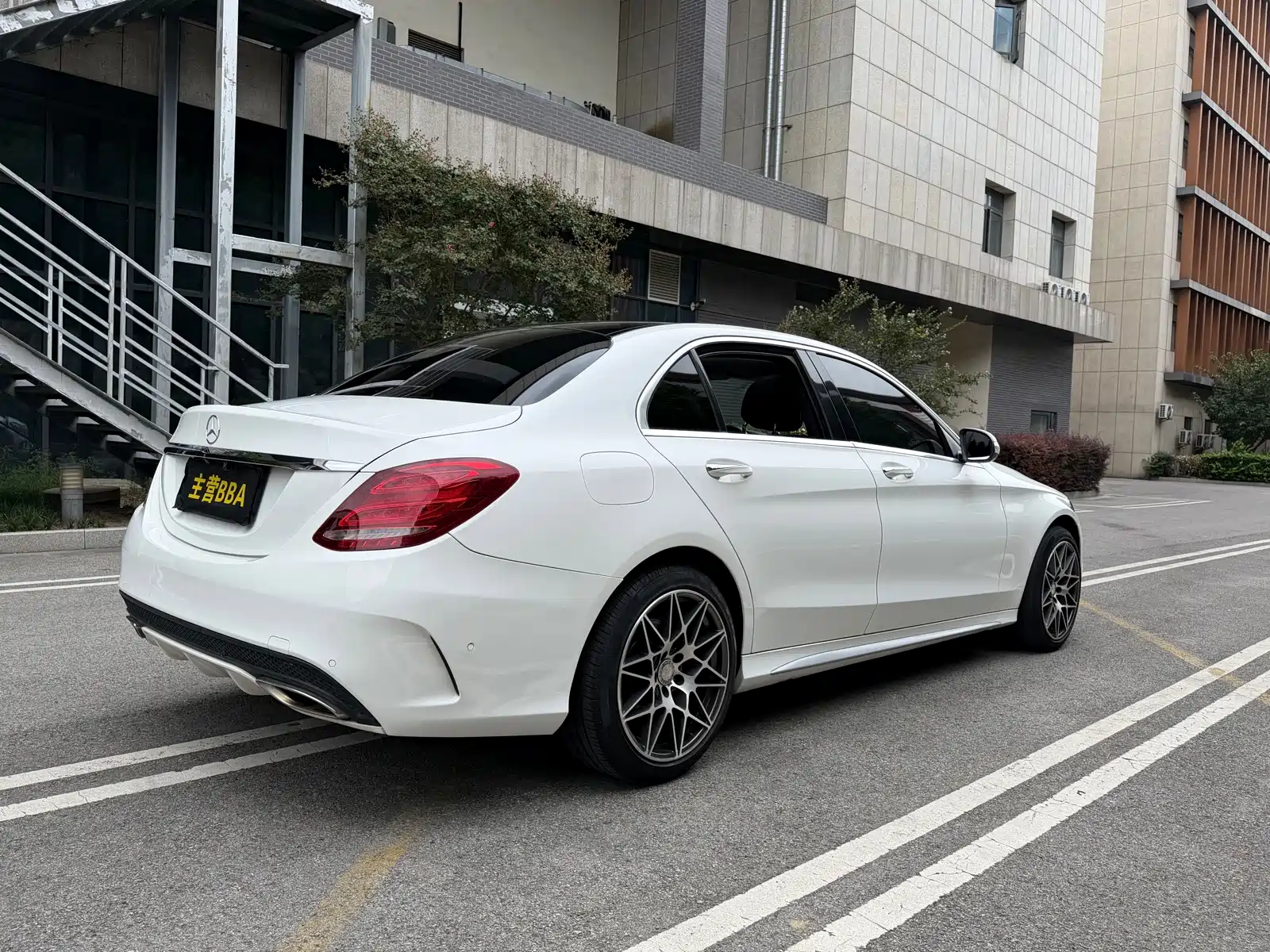 Фото 18 - Mercedes-Benz C-Class