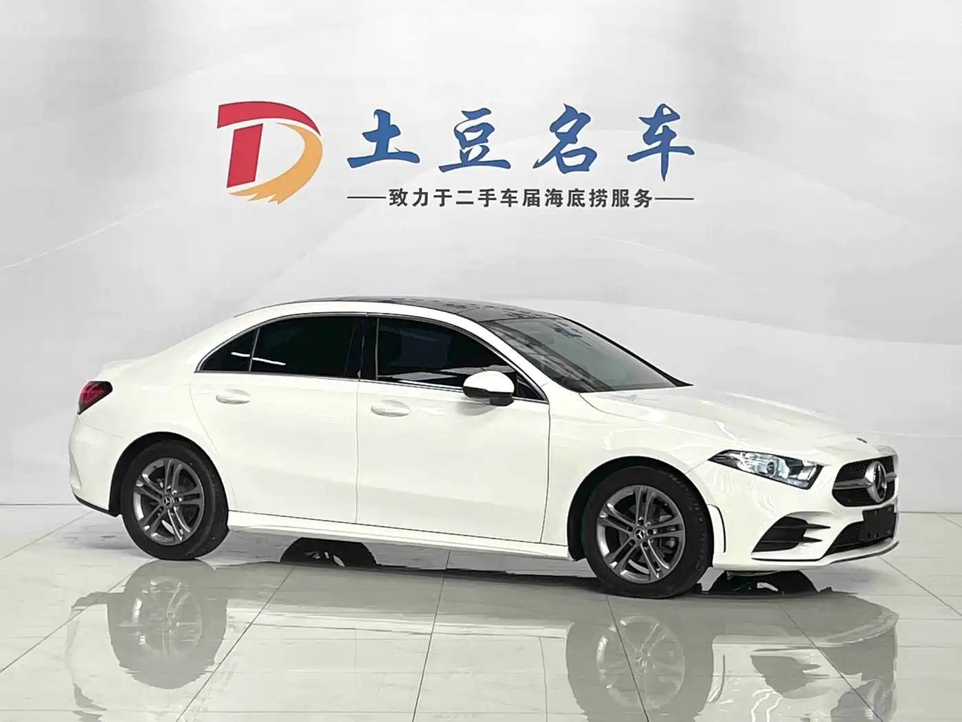 Mercedes-Benz A-Class 2022 A 180 L Sport Sedan фото 3