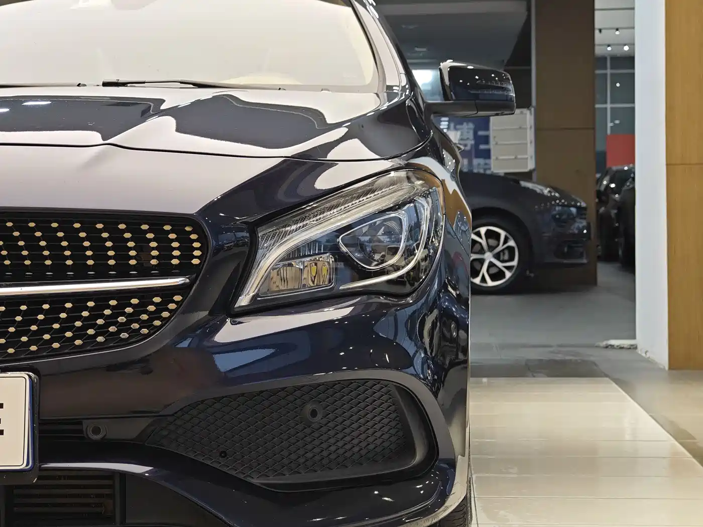 Mercedes-Benz CLA (Import) 2018 CLA 220 4MATIC фото 2