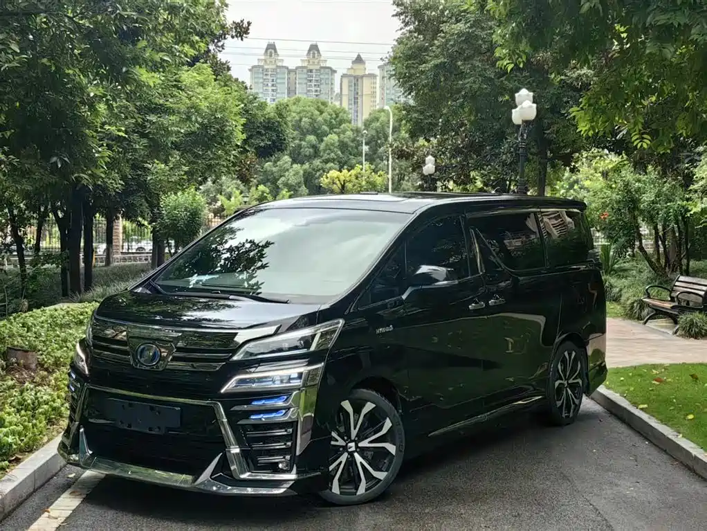 Toyota Vellfire 2020 Twin Engine 2.5L HV Premium Edition