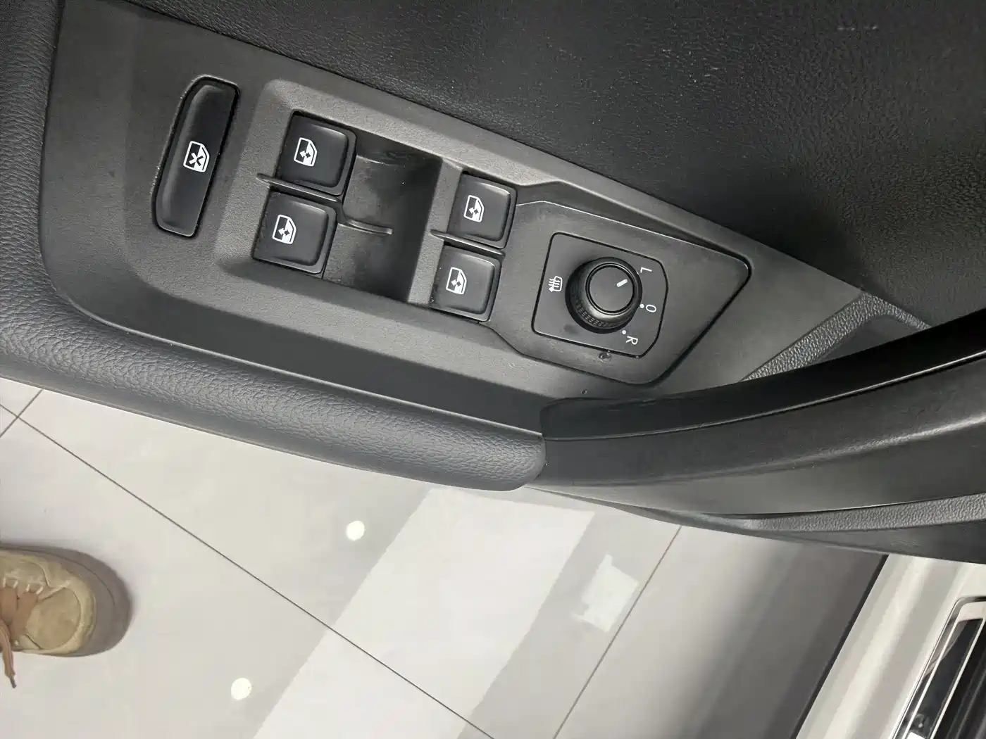 Volkswagen Tharu 2021 280TSI 2WD Luxury Plus фото 8