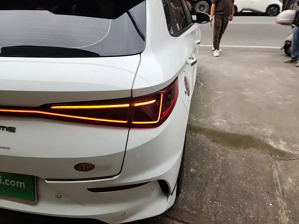 Фото 8 - BYD e2