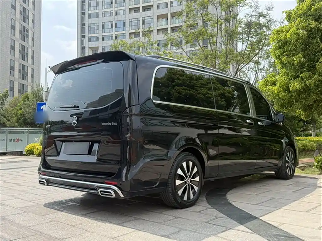 Mercedes-Benz Vito 2023 2.0T Elite 7-Seater фото 10