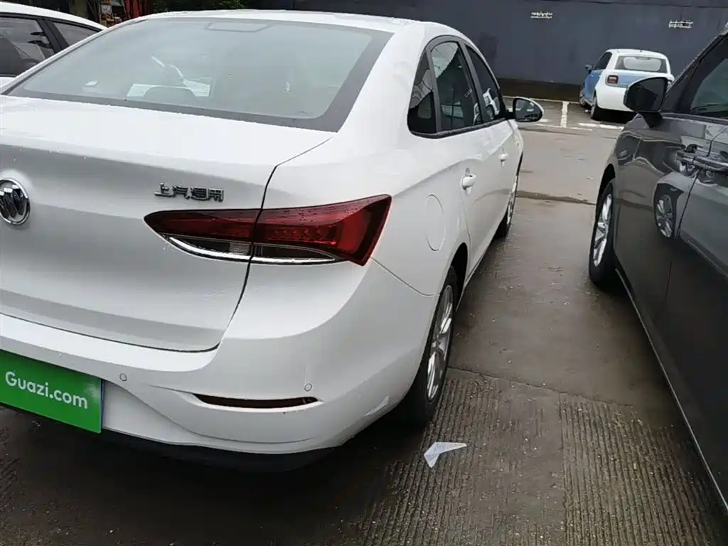 Buick Excelle 2021 Facelift Exemplar 1.5L Auto Progressive фото 8