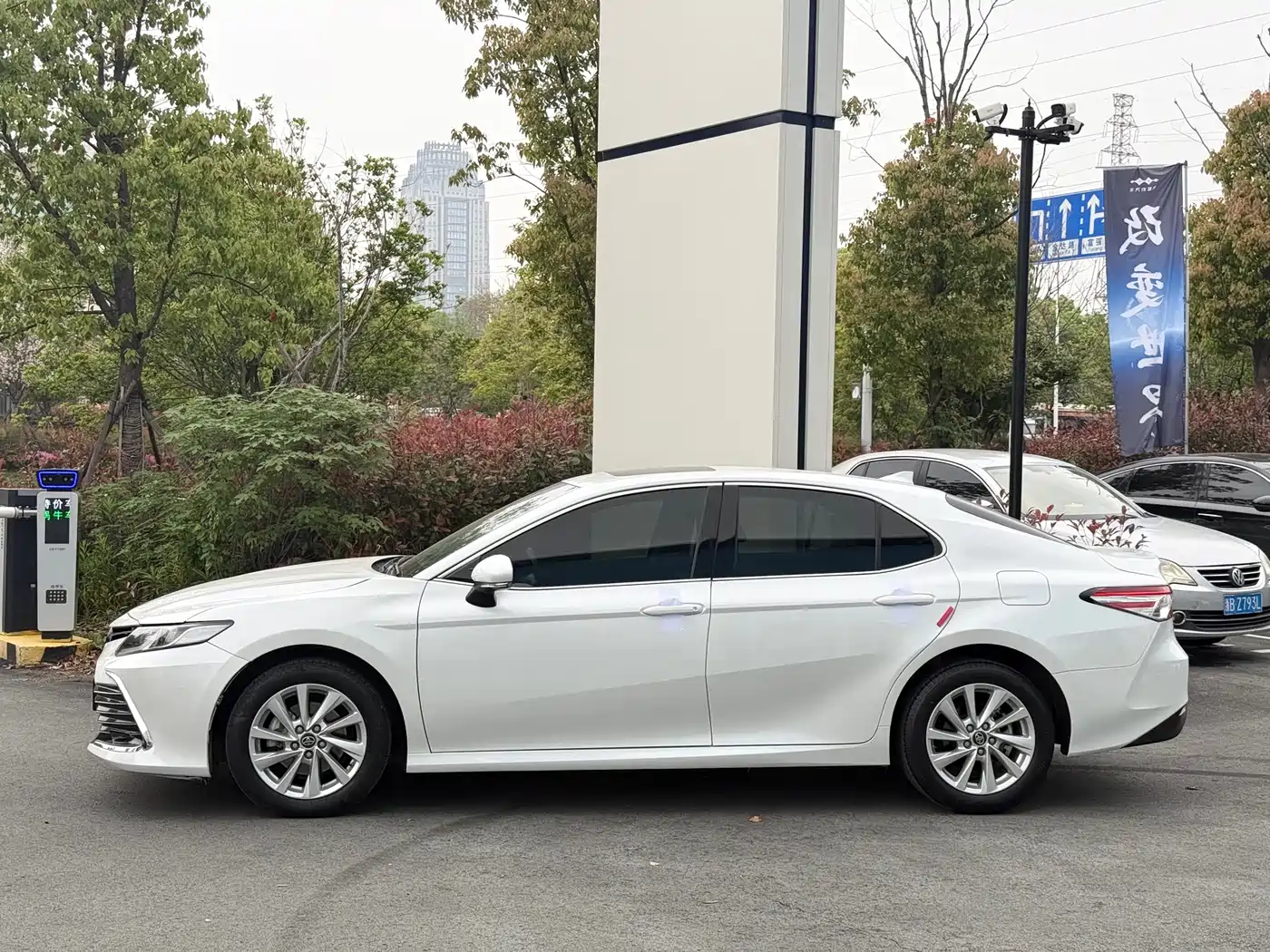 Toyota Camry 2022 2.0GVP Leading Edition фото 2