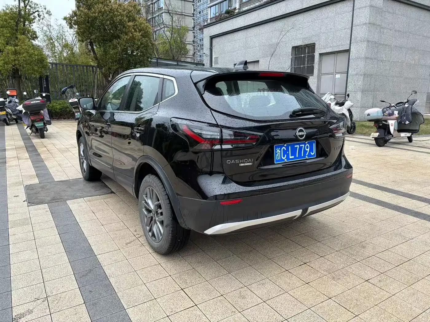 NISSAN QASHQAI