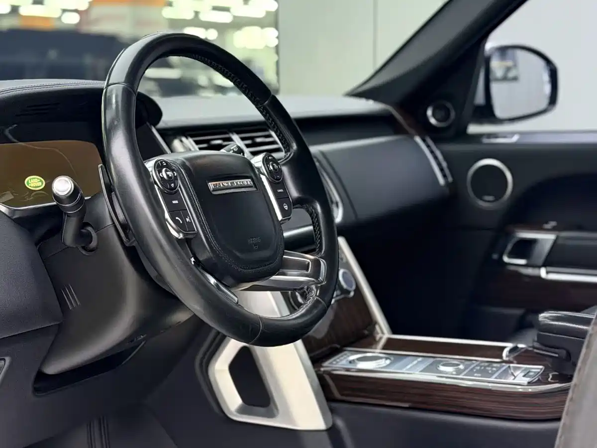 Land Rover Range Rover 2016 3.0 SC V6 Vogue фото 7
