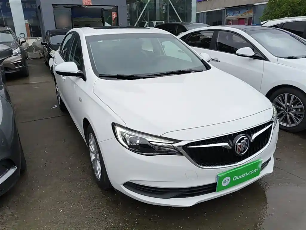 Buick Excelle 2021 Facelift Exemplar 1.5L Auto Progressive фото 4