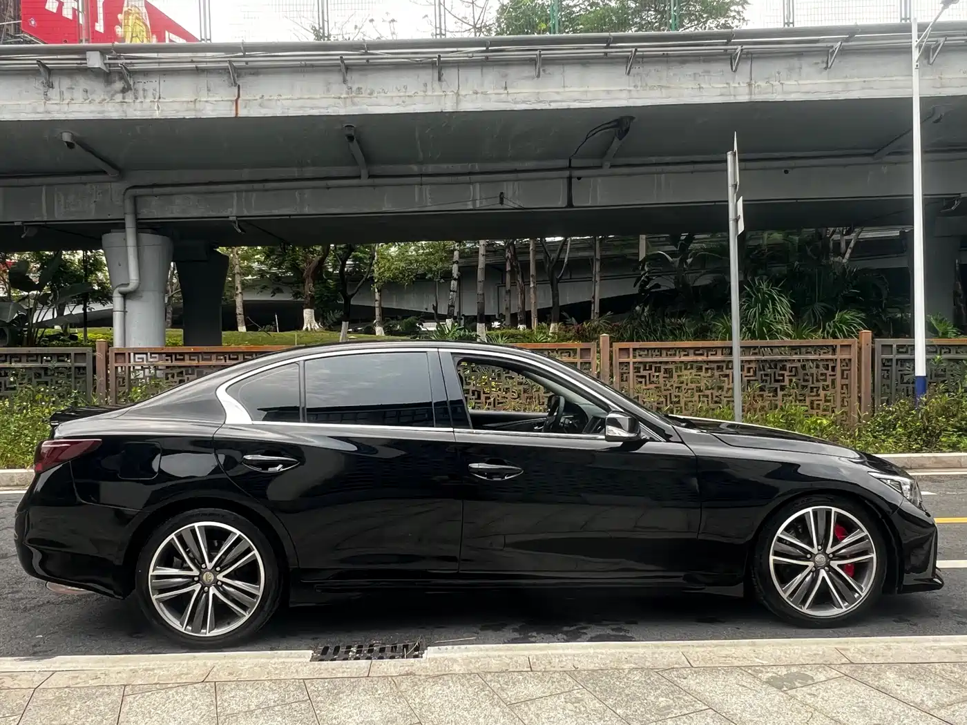 Infiniti Q50L 2015 2.0T Sport фото 11