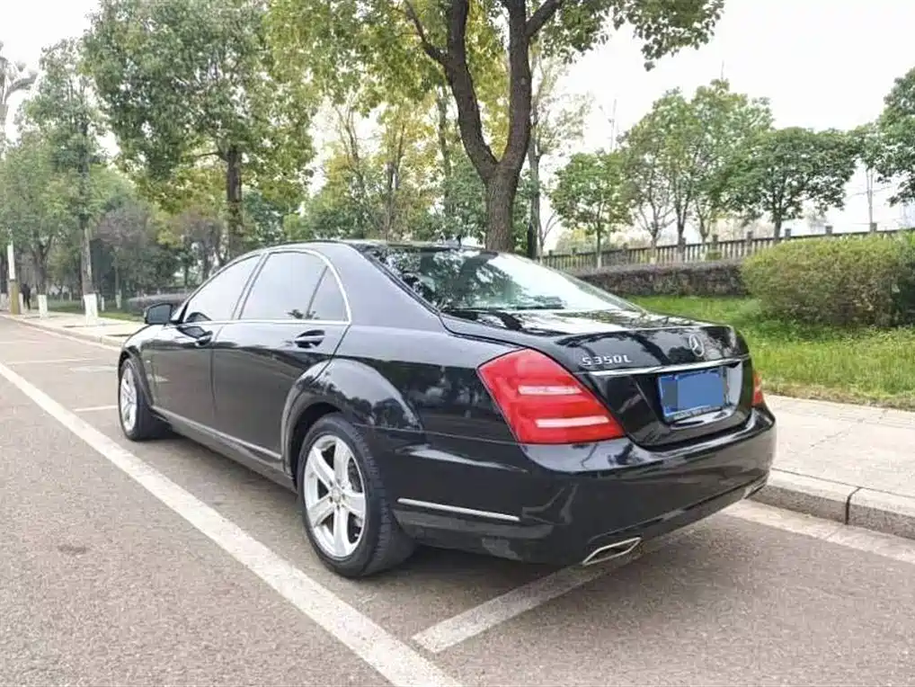 Mercedes-Benz S-Class 2012 S 300 L Luxury Grand Edition фото 4