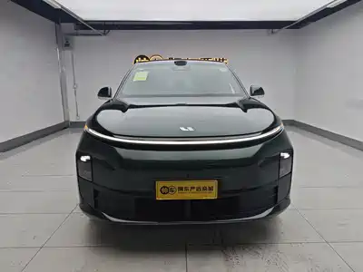 Li Auto L6