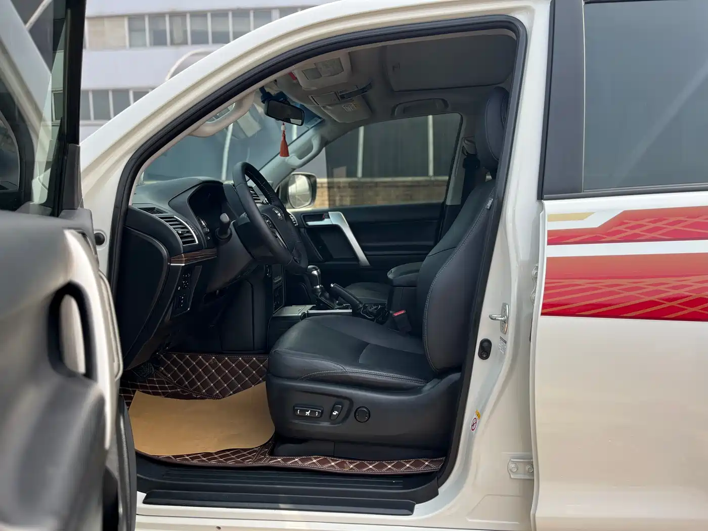 Toyota Prado 2019 3.5L Automatic TX-L Zunxiang Edition фото 7