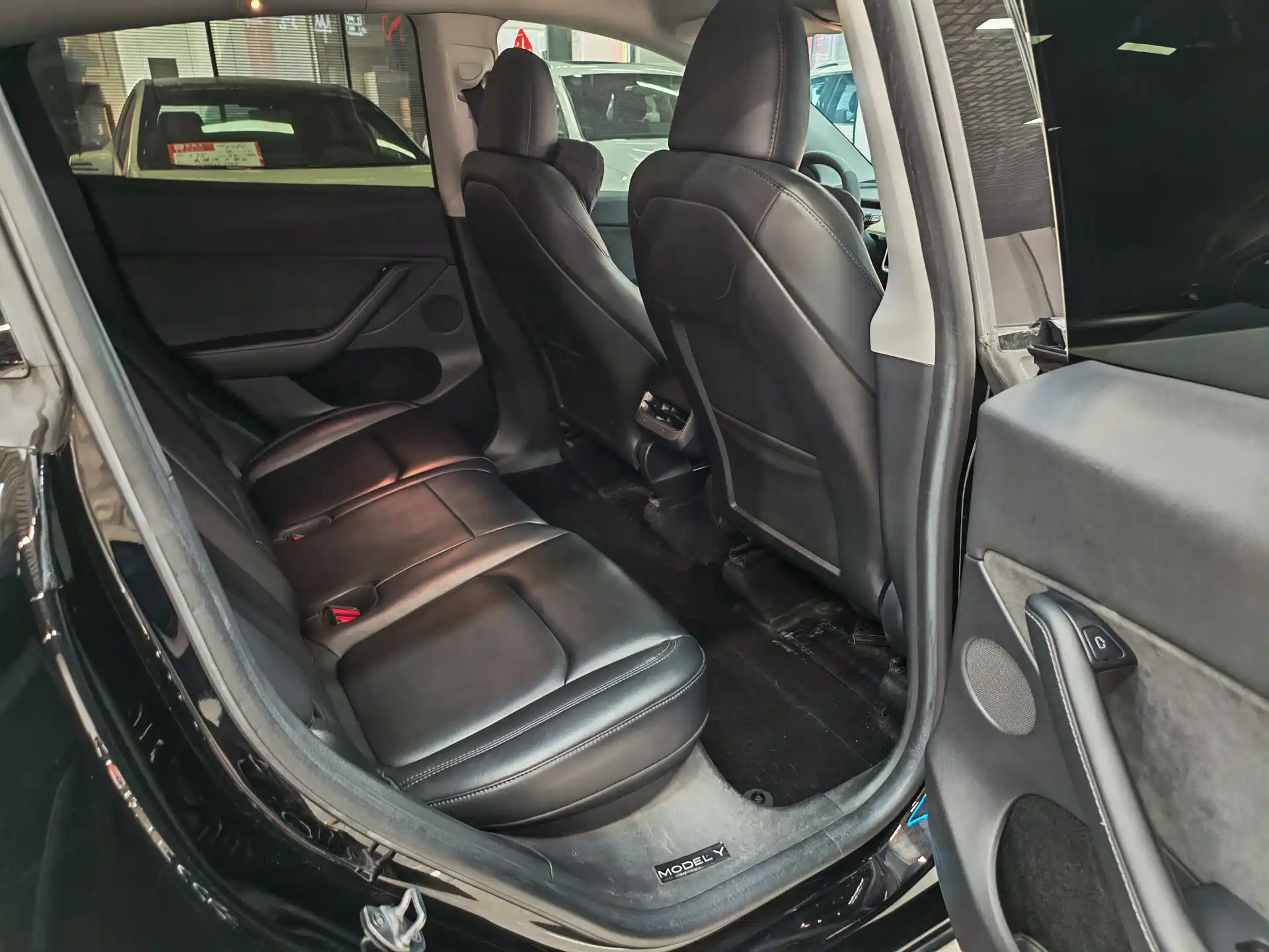 Фото 12 - Tesla Model Y