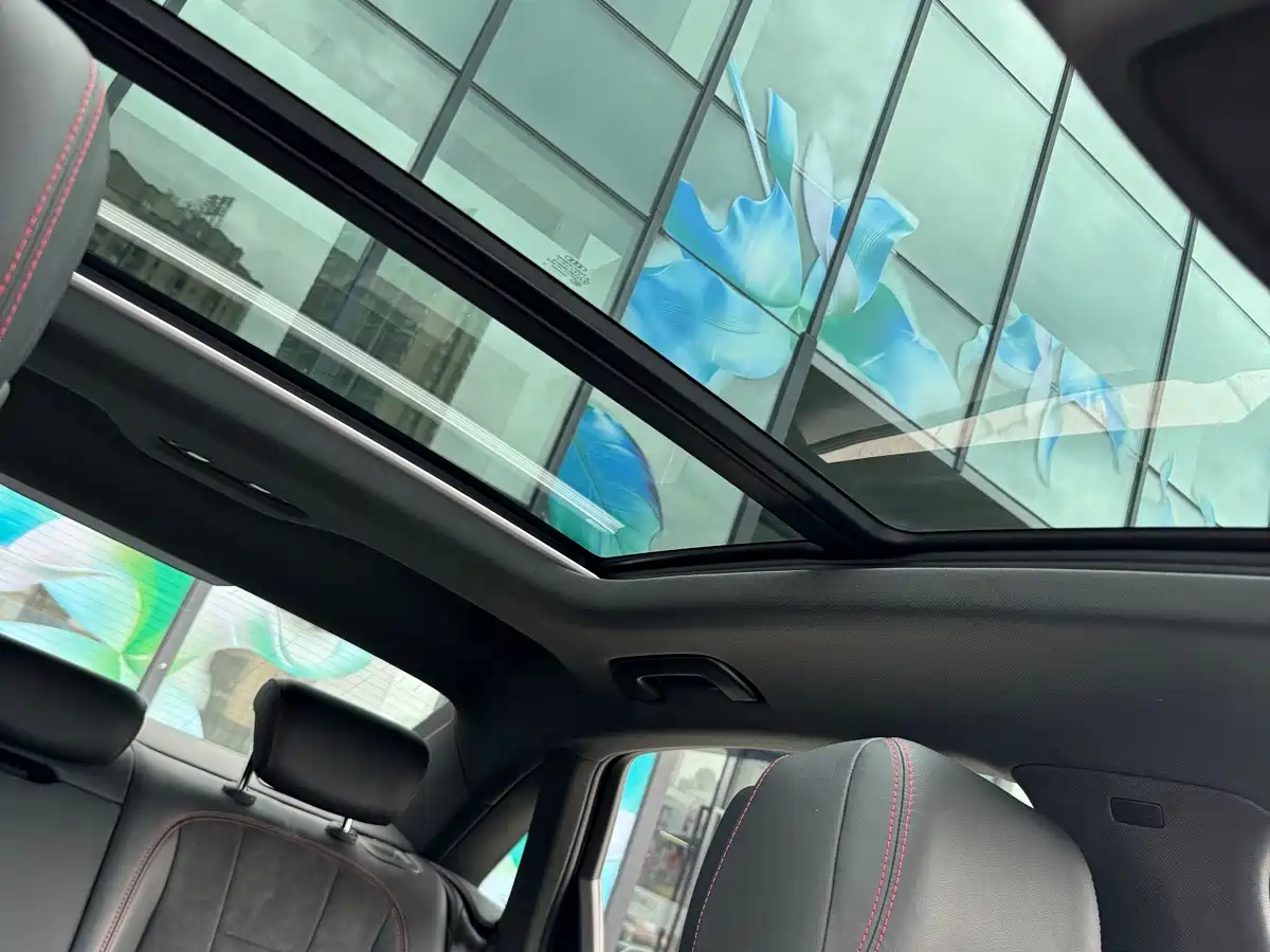 Фото 25 - Audi A4L