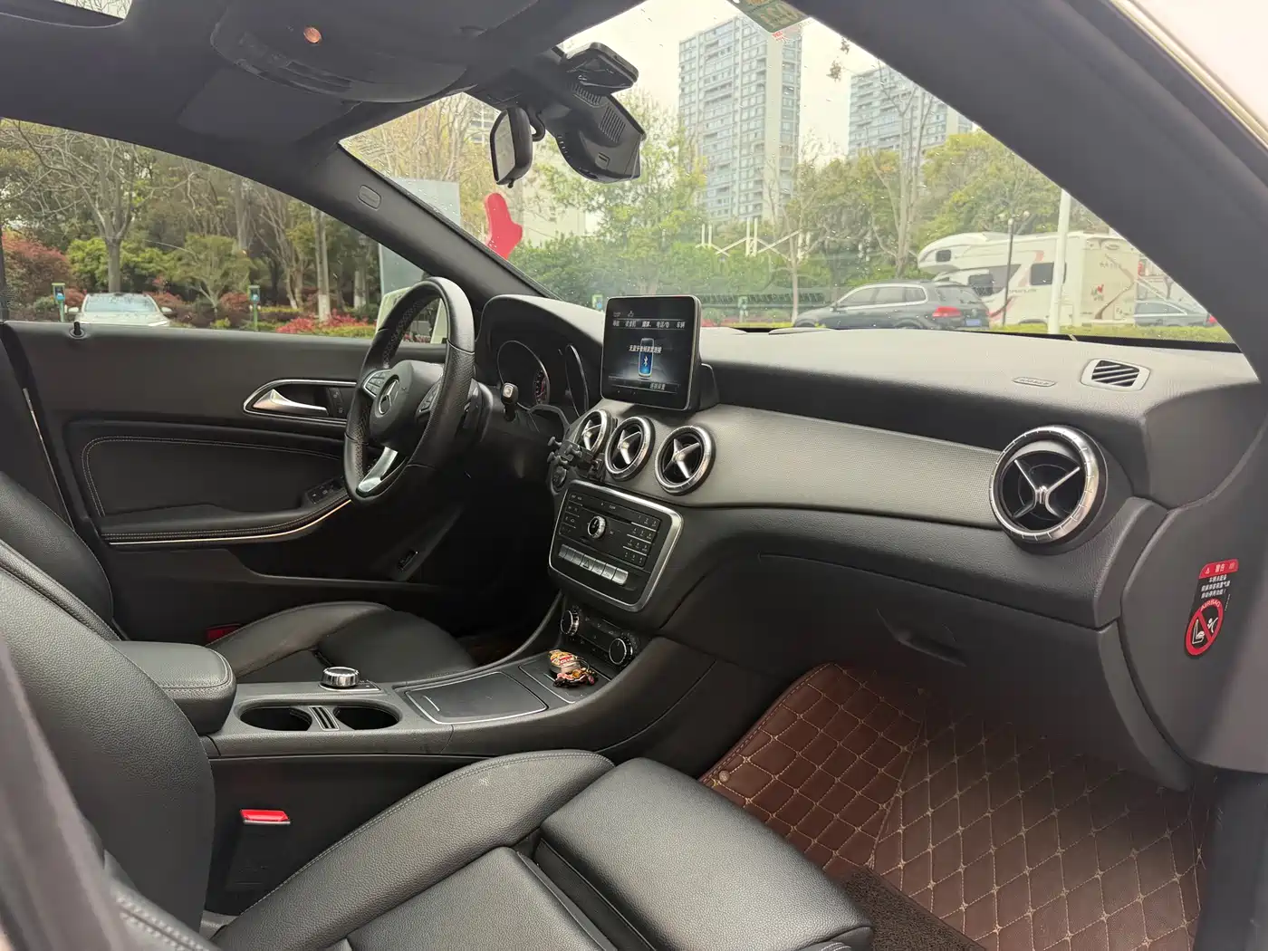 Mercedes-Benz CLA (Import) 2017 Facelift CLA 200 Style фото 12