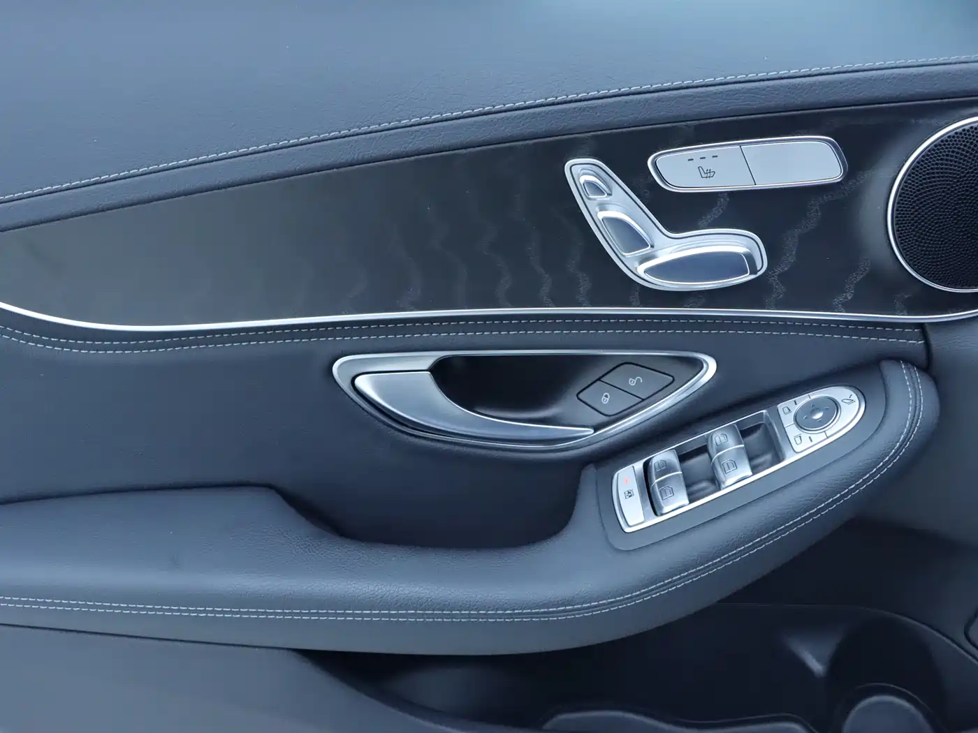 Mercedes-Benz C-Class 2017 Facelift C 200 L Sport Edition фото 12