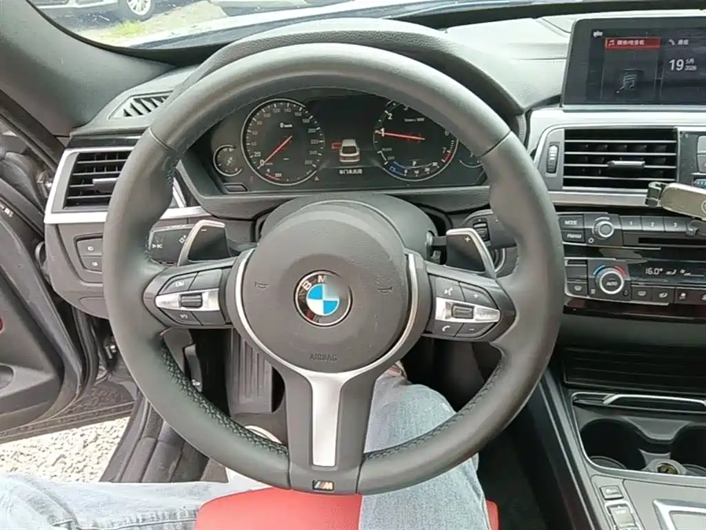 BMW 3 Series GT 2019 320i M Sport Model фото 11