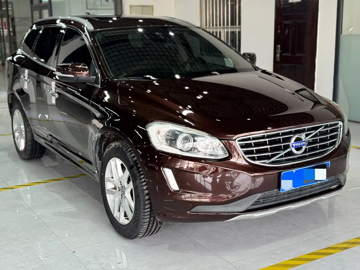 VOLVO XC60