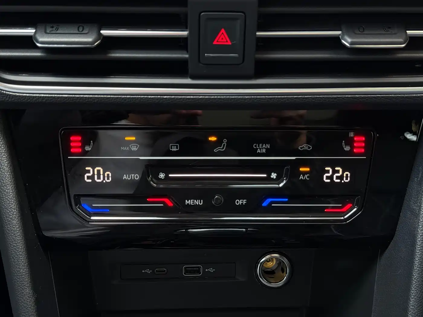 Volkswagen Tiguan L 2023 Facelift 330TSI Auto FWD R-Line Premium фото 31