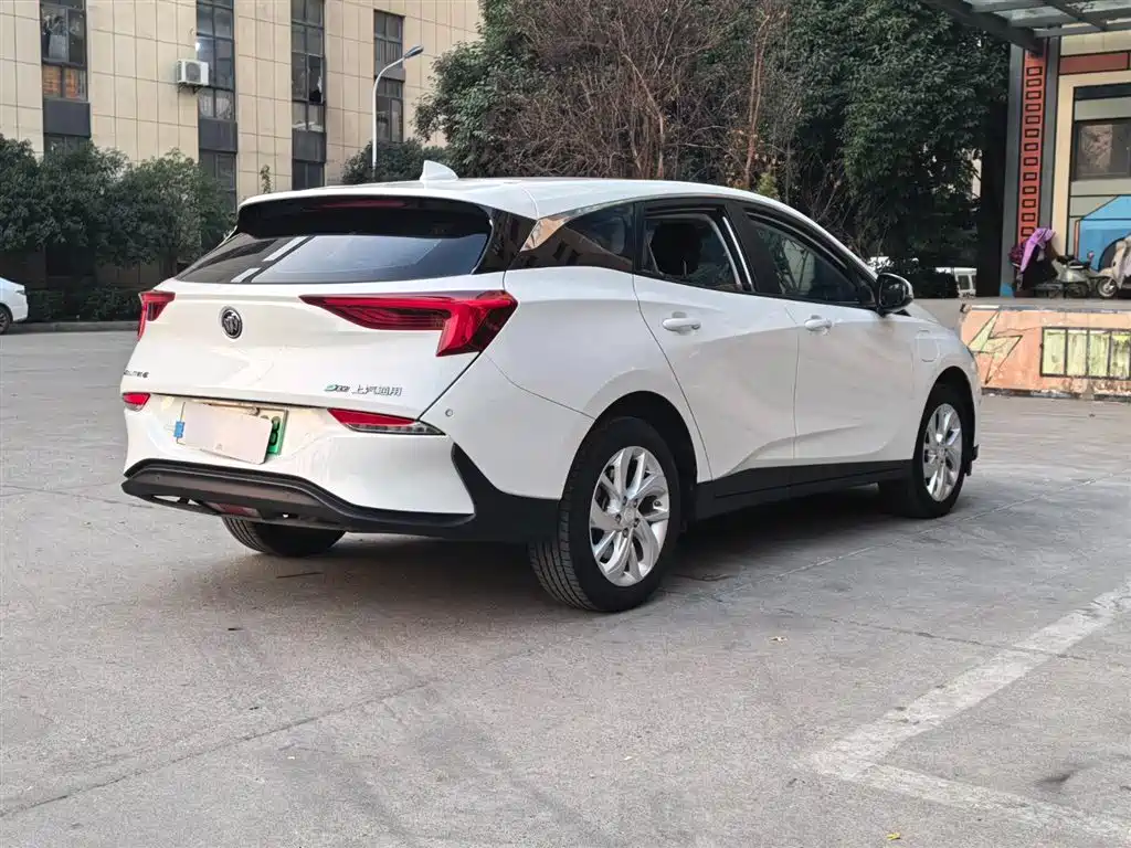 BUICK SLIGHTLY BLUE 6