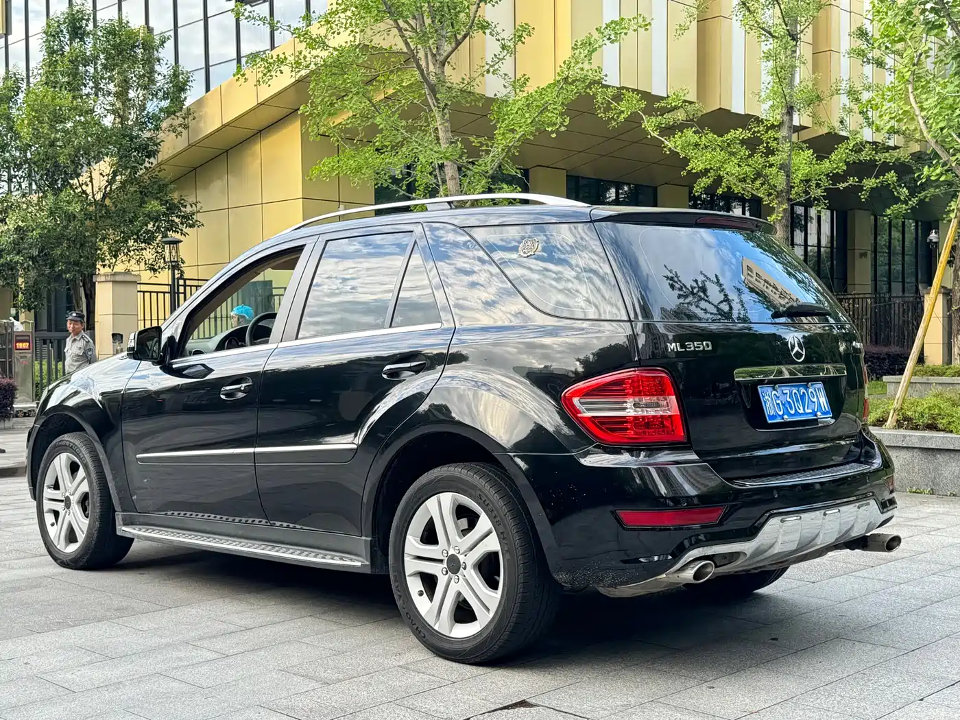 Mercedes-Benz M-Class 2010 ML 350 4MATIC Luxury фото 6