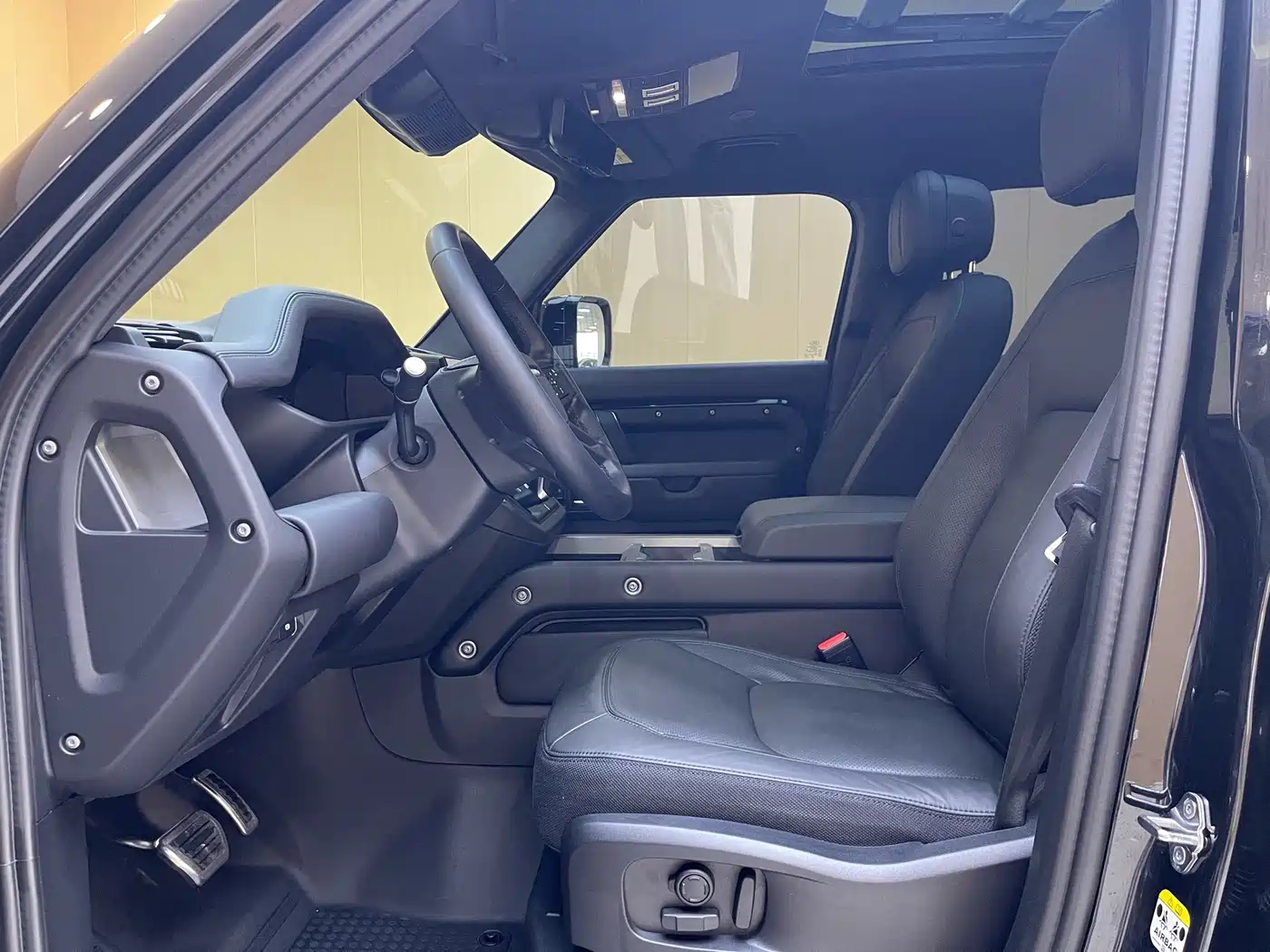 Land Rover Defender 2025 2025 110 3.0T P400 Dark Special Edition