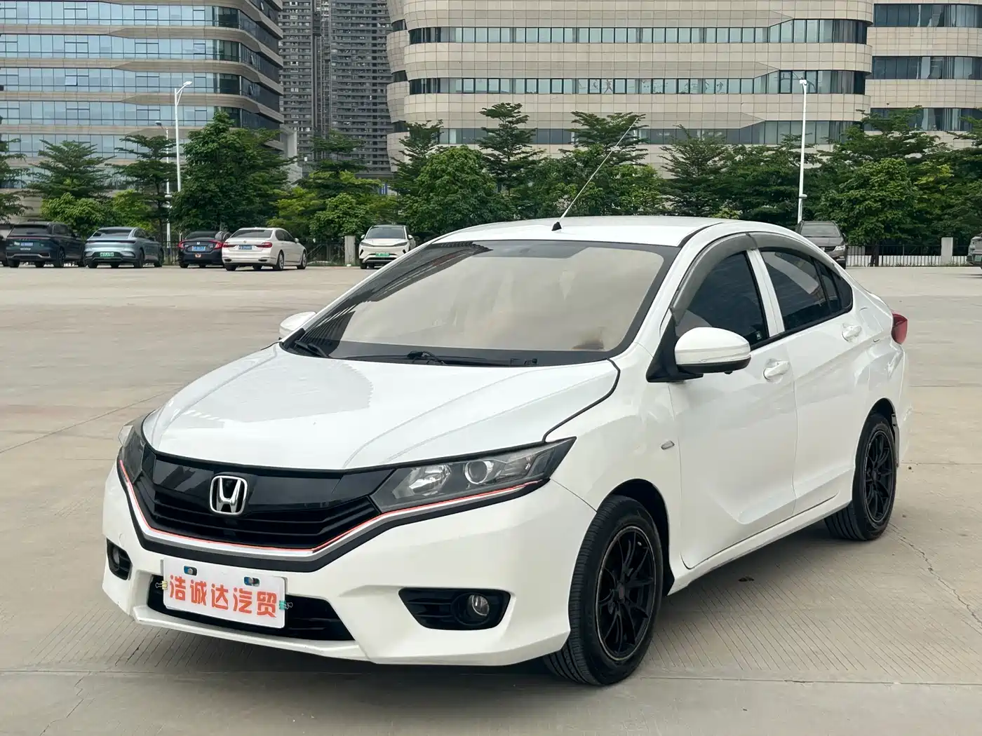 Honda Greiz 2016 2016 1.5L CVT Classic Edition