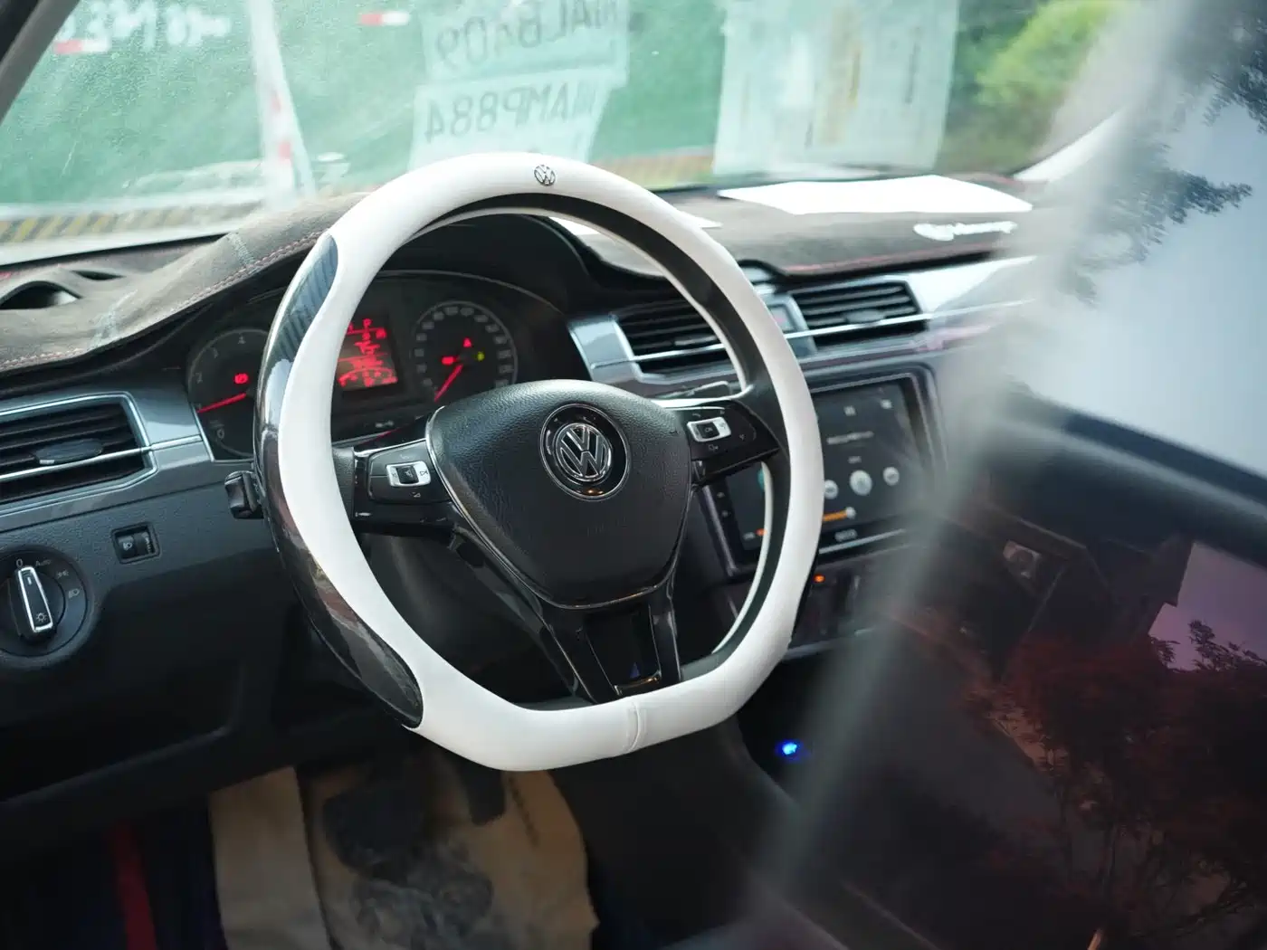 Volkswagen Santana 2018 1.5L Automatic Comfort Edition фото 9