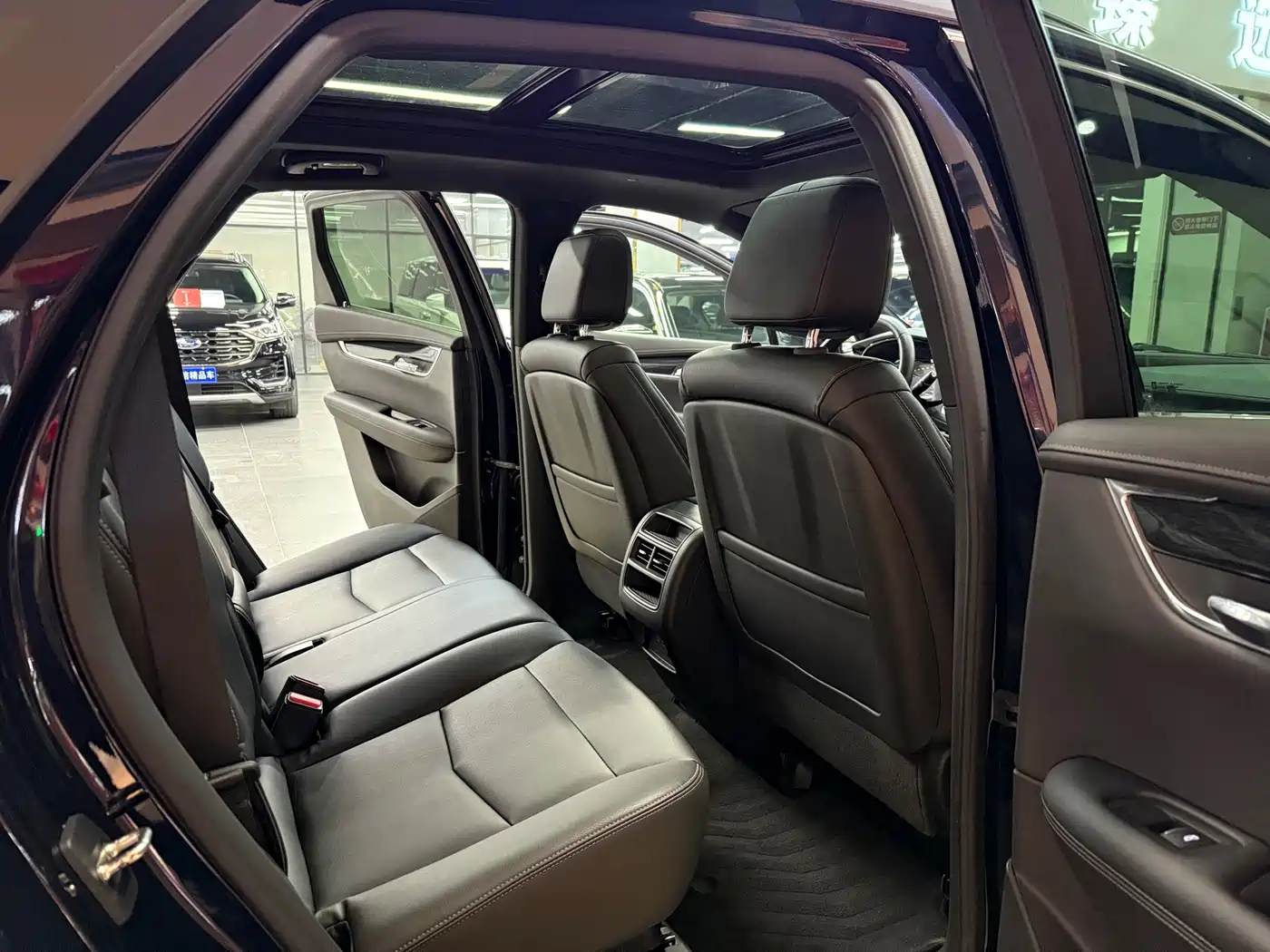 Cadillac XT5 2021 2.0T 2WD Luxury Edition фото 11
