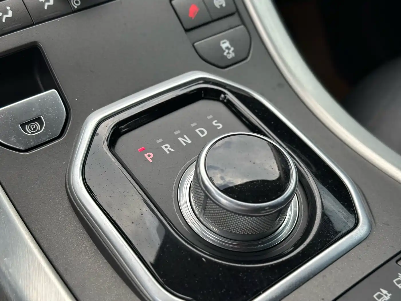 Land Rover Range Rover Evoque 2015 2.0T 5-Door Fashion Edition фото 21
