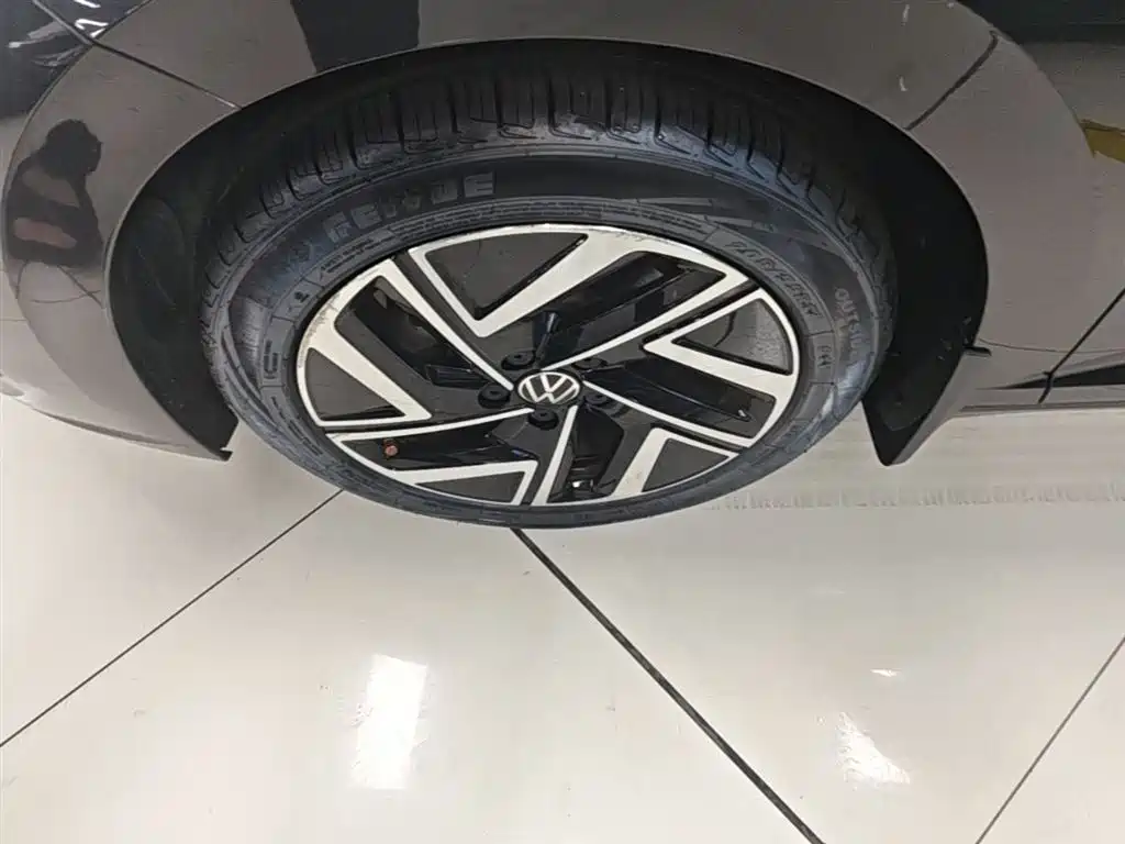 Volkswagen Sagitar 2023 300TSI DSG Surpassing Edition фото 23