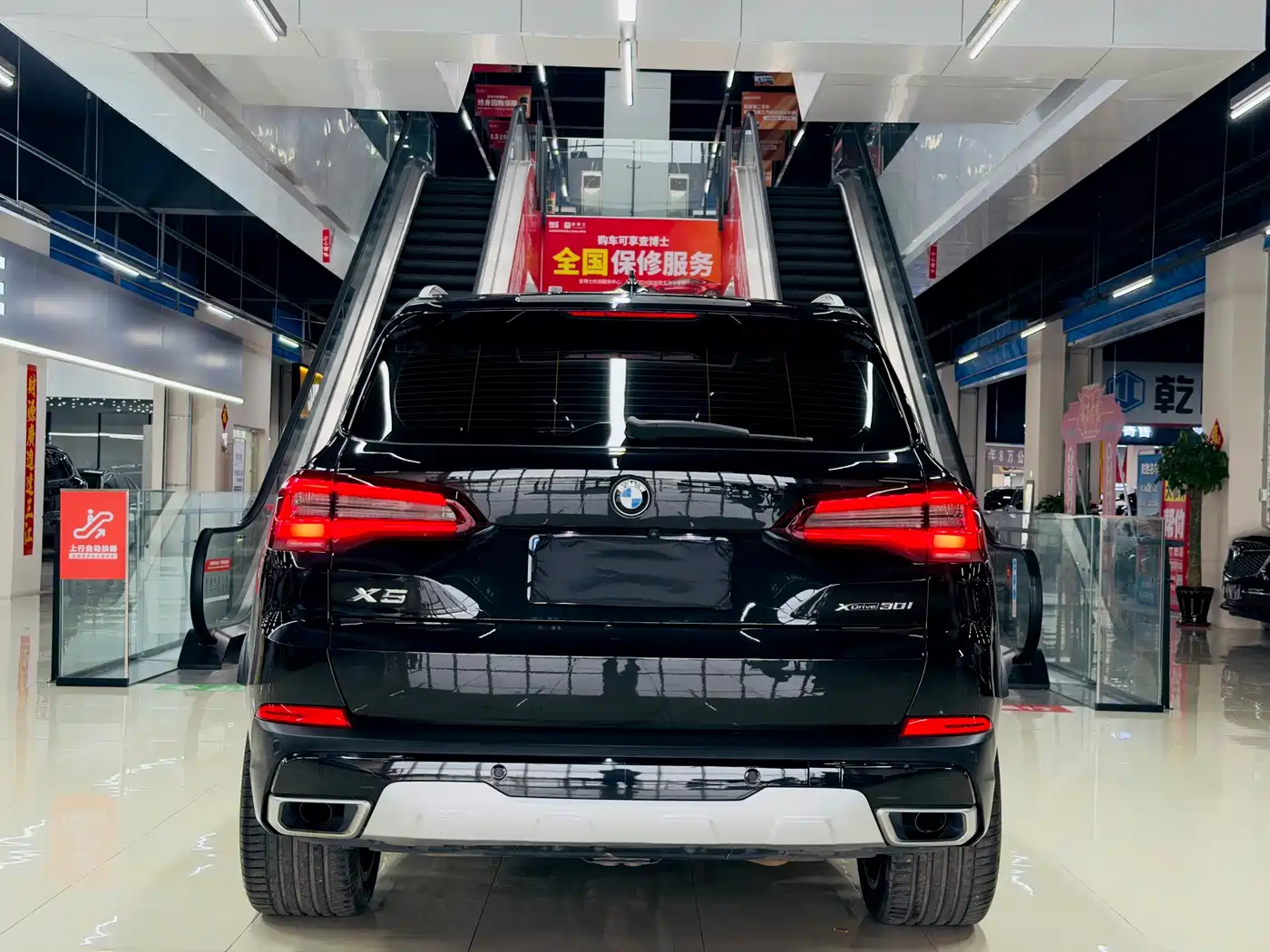 BMW X5 (Import) 2021 xDrive30i X Design Package фото 15